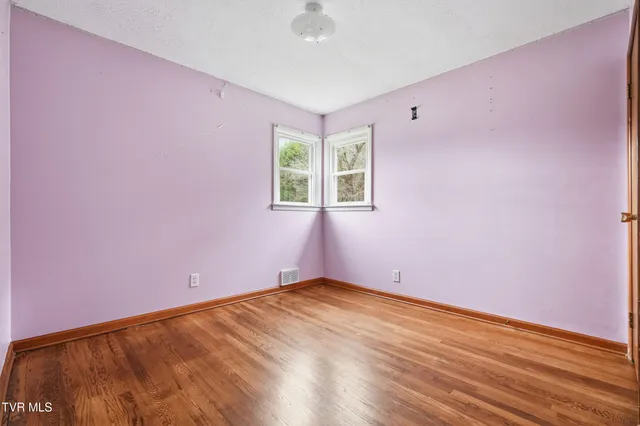 $189,900 | 2245 Saltville Highway, Saltville, VA 24370