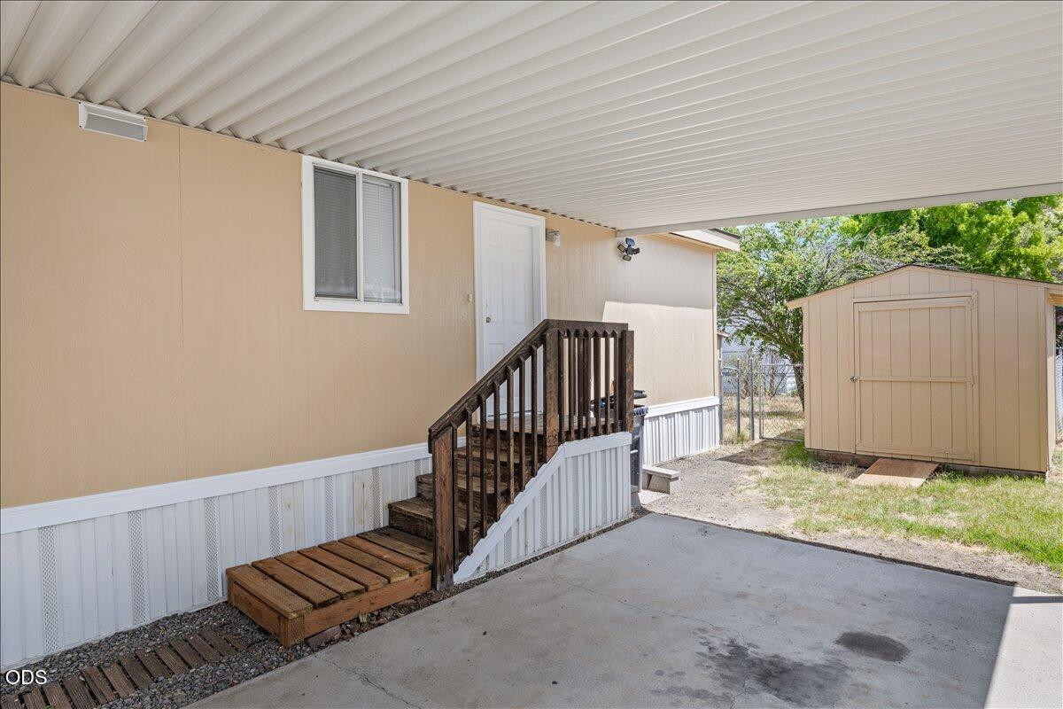 6850 Downing Road, Unit SPC 60 Central Point, OR 97502 - Photo 4 of 26