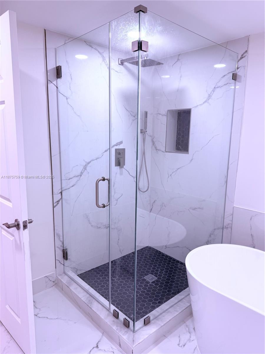 888 Douglas Road, Unit 1502 Coral Gables, FL 33134 - Photo 25 of 33