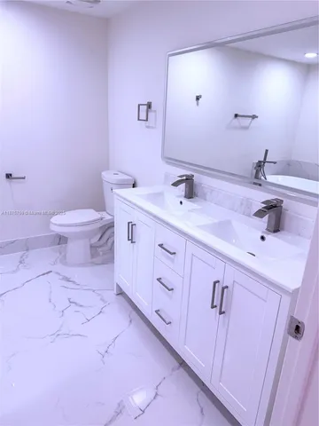 $530,000 | 888 Douglas Road, Unit 1502, Coral Gables, FL 33134