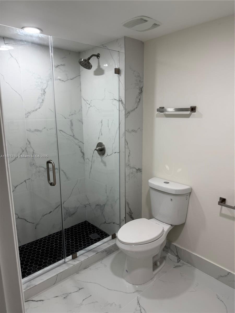 888 Douglas Road, Unit 1502 Coral Gables, FL 33134 - Photo 8 of 33