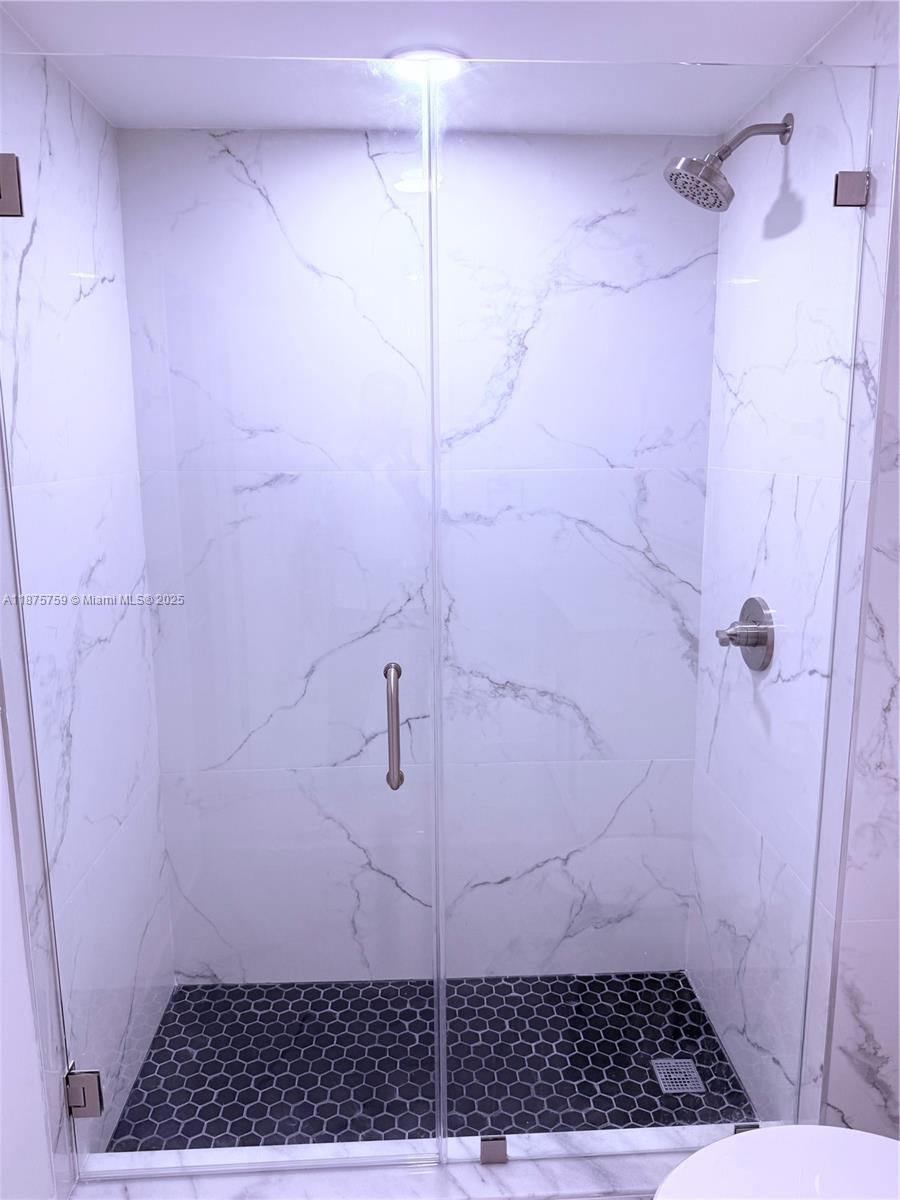 888 Douglas Road, Unit 1502 Coral Gables, FL 33134 - Photo 9 of 33