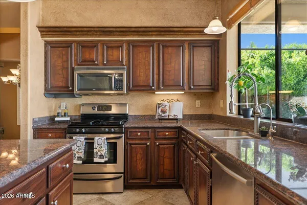 $1,150,000 | 1220 North Crystal Shores Drive, Gilbert, AZ 85234