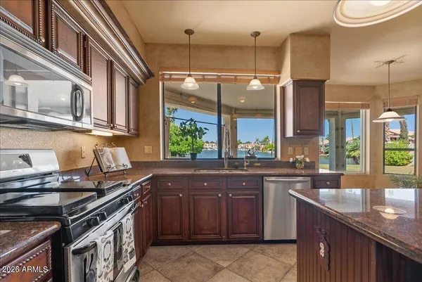 $1,150,000 | 1220 North Crystal Shores Drive, Gilbert, AZ 85234