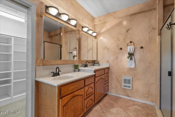 $1,150,000 | 1220 North Crystal Shores Drive, Gilbert, AZ 85234