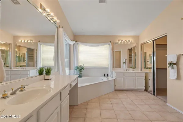 $1,150,000 | 1220 North Crystal Shores Drive, Gilbert, AZ 85234