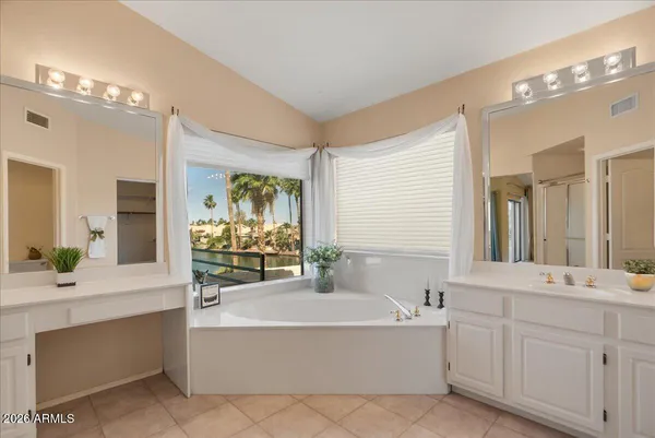 $1,150,000 | 1220 North Crystal Shores Drive, Gilbert, AZ 85234