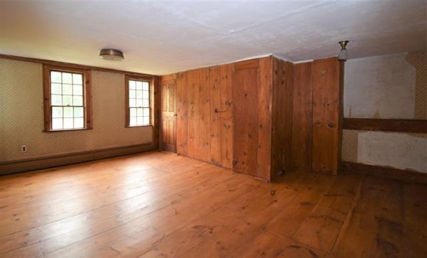 8 Old Coach Road Kingston, NH 03848 - Photo 15 of 27 an empty room with windows