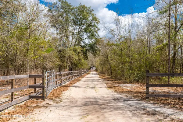 $799,999 | 13689 Bob Burnsed Road, Glen St. Mary, FL 32040