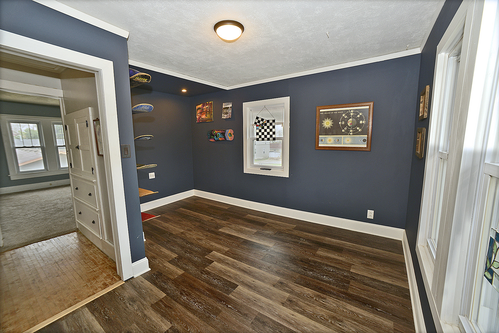 210 6th Street Mendota, IL 61342 - Photo 12 of 27 a view of a hallway
