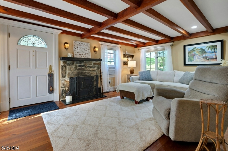 23 Combs Hollow Road Randolph, NJ 07945 - Photo 5 of 26 Gallery Image 5