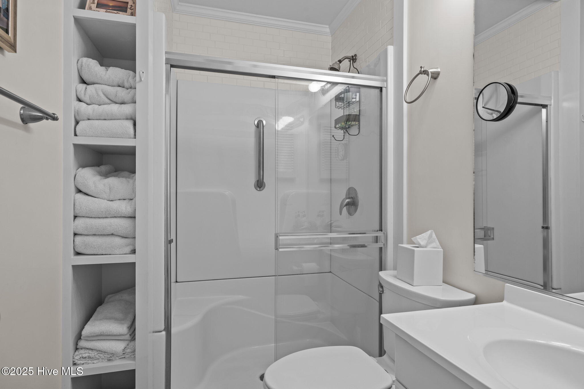 301 Commerce Way, Unit 252 Atlantic Beach, NC 28512 - Photo 27 of 39 Hall Bath