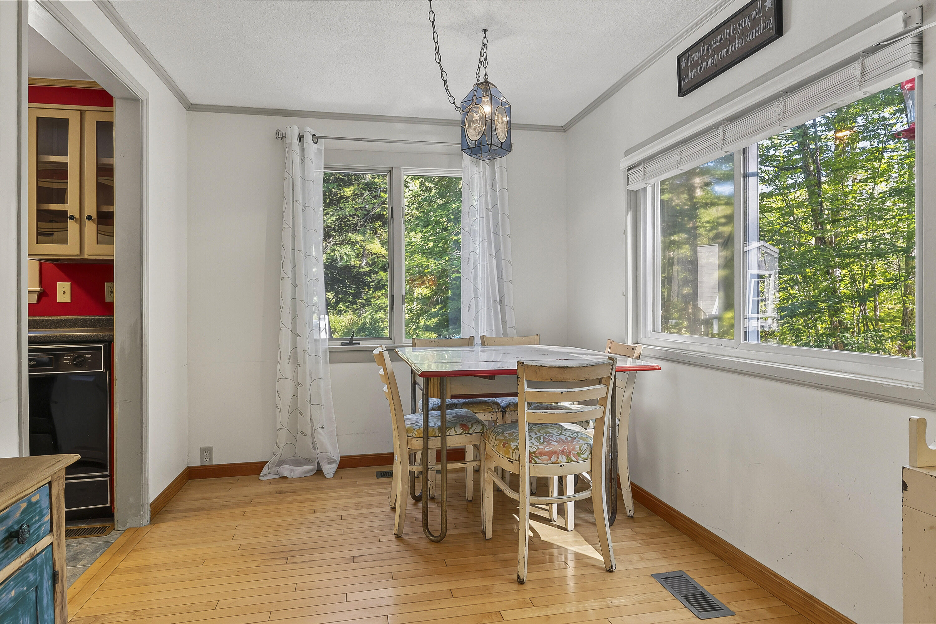 217 Heath Road Wakefield, NH 03872 - Photo 12 of 65 INT DINING AREA