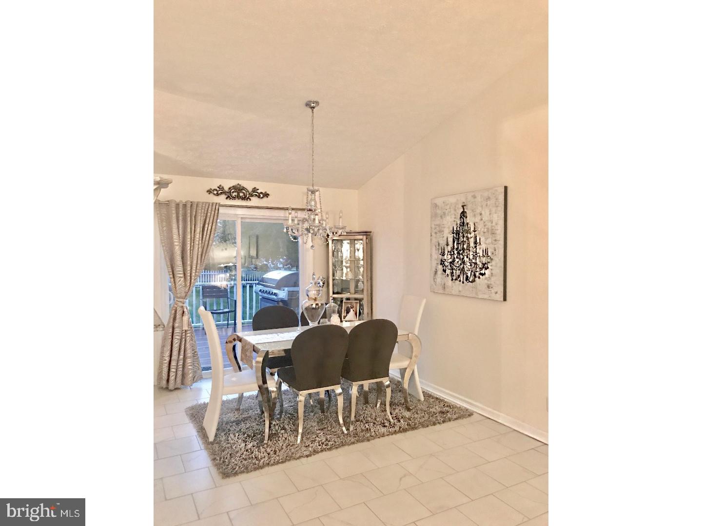 50 Glasgow Road Williamstown, NJ 08094 - Photo 4 of 15 Dining Room