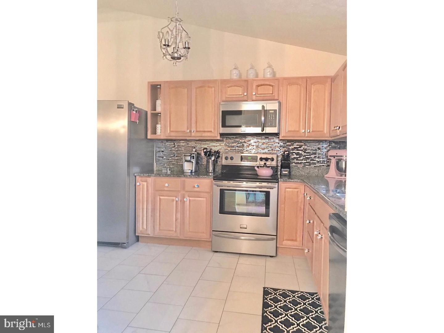50 Glasgow Road Williamstown, NJ 08094 - Photo 5 of 15 Kitchen