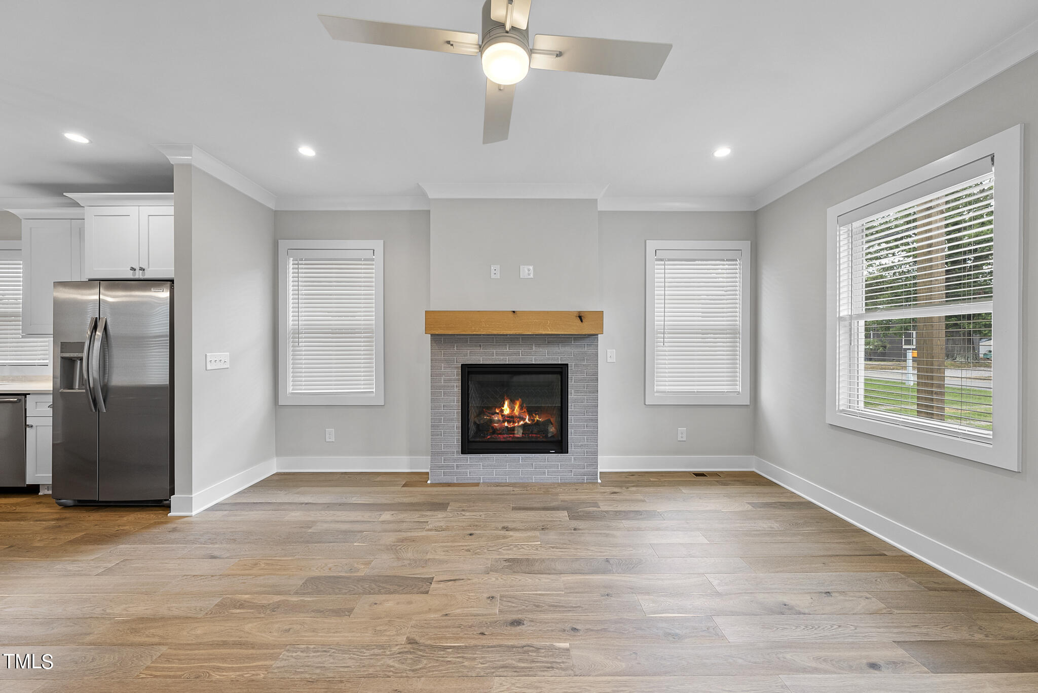 208 Grand Avenue Raleigh, NC 27606 - Photo 8 of 23 DSC05254