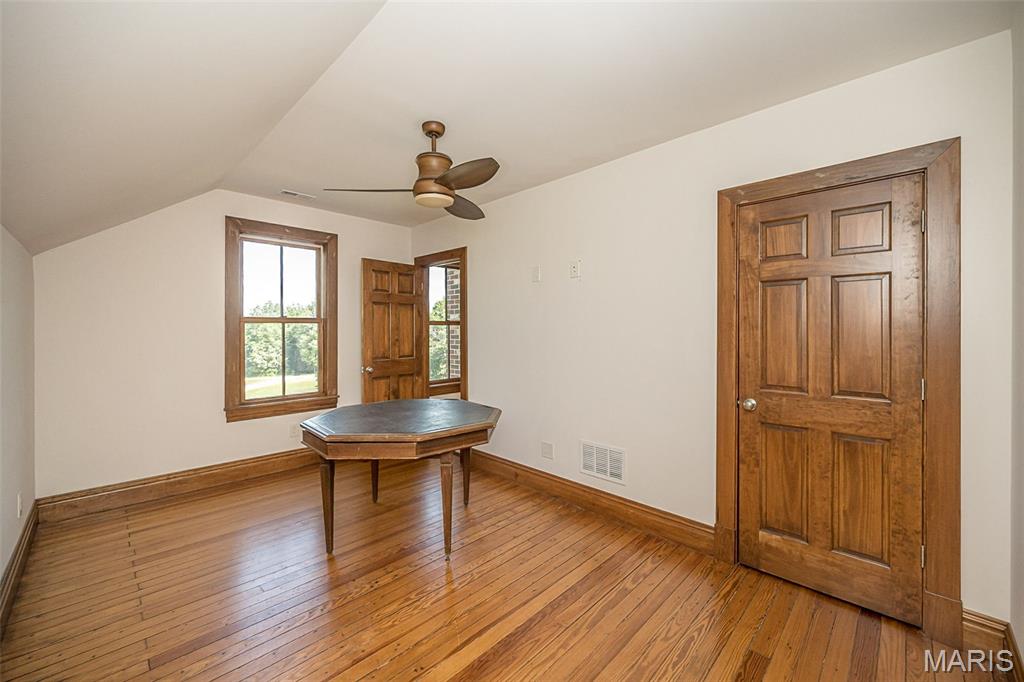 4241 Alt Road Pacific, MO 63069 - Photo 24 of 34