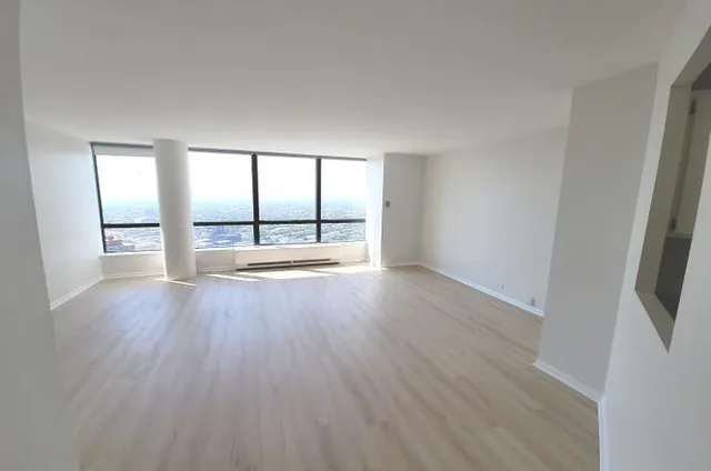 $1,725 | 5415 North Sheridan Road, Unit 4912, Chicago, IL 60640