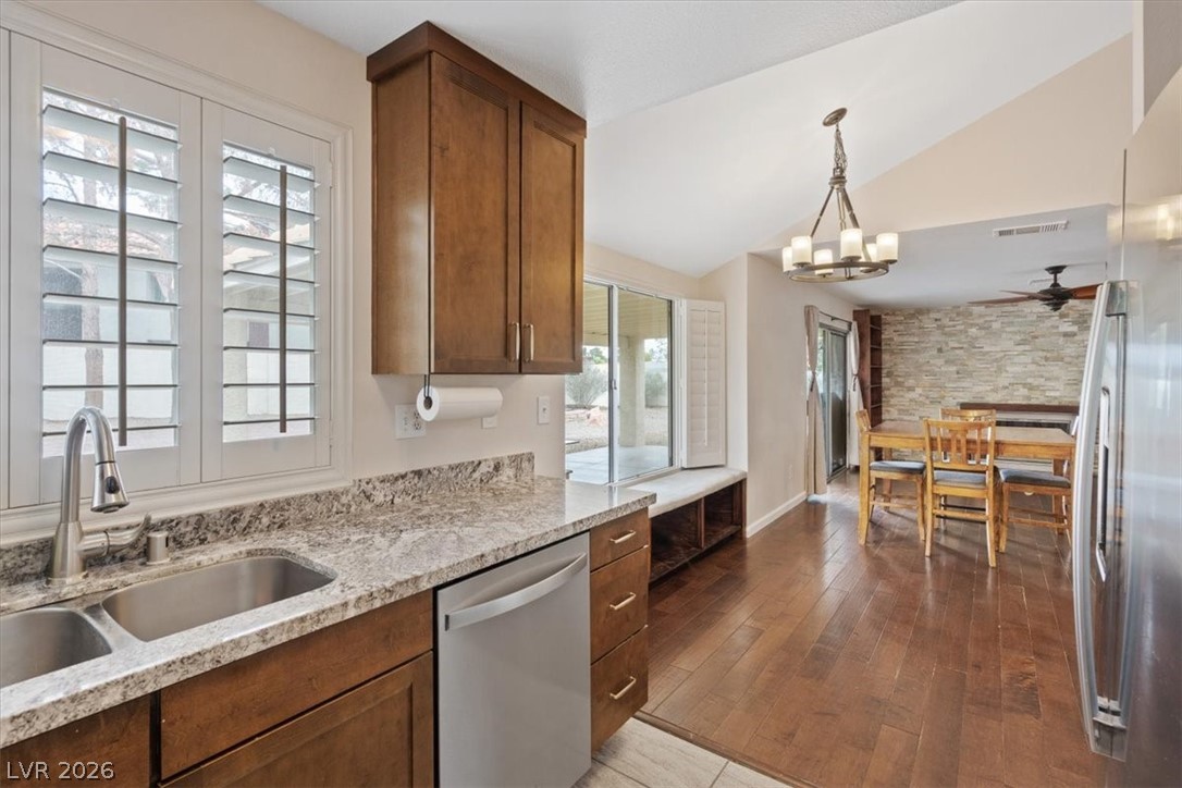 2701 Purtell Circle Las Vegas, NV 89117 - Photo 3 of 17