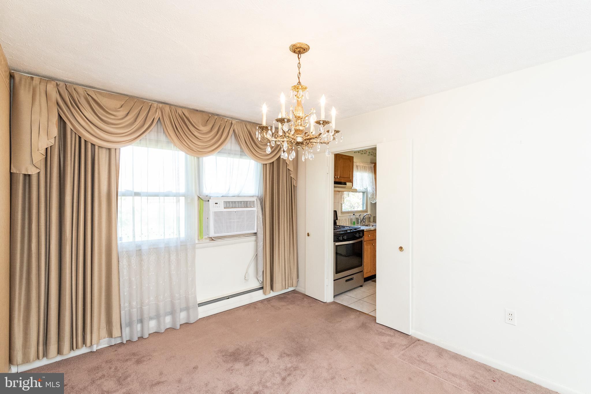 1319 Roxboro Road Baltimore, MD 21237 - Photo 8 of 49 Dining Room