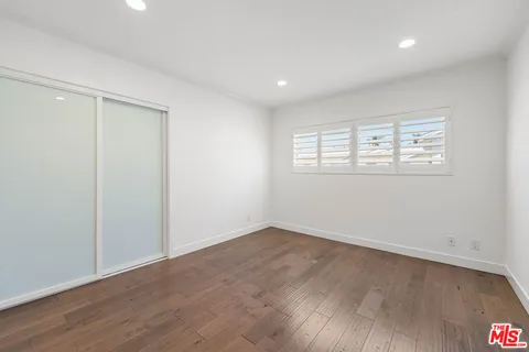 $950,000 | 933 11th Street, Unit 21, Santa Monica, CA 90403