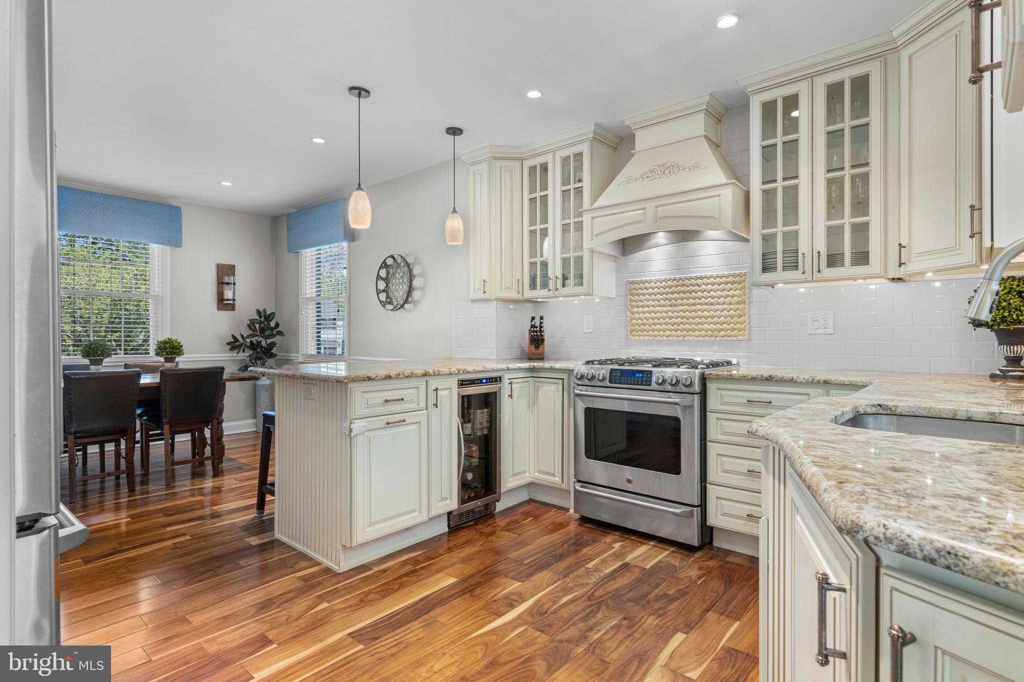 290 Wentworth Road Wayne, PA 19087 - Photo 18 of 57 Kitchen