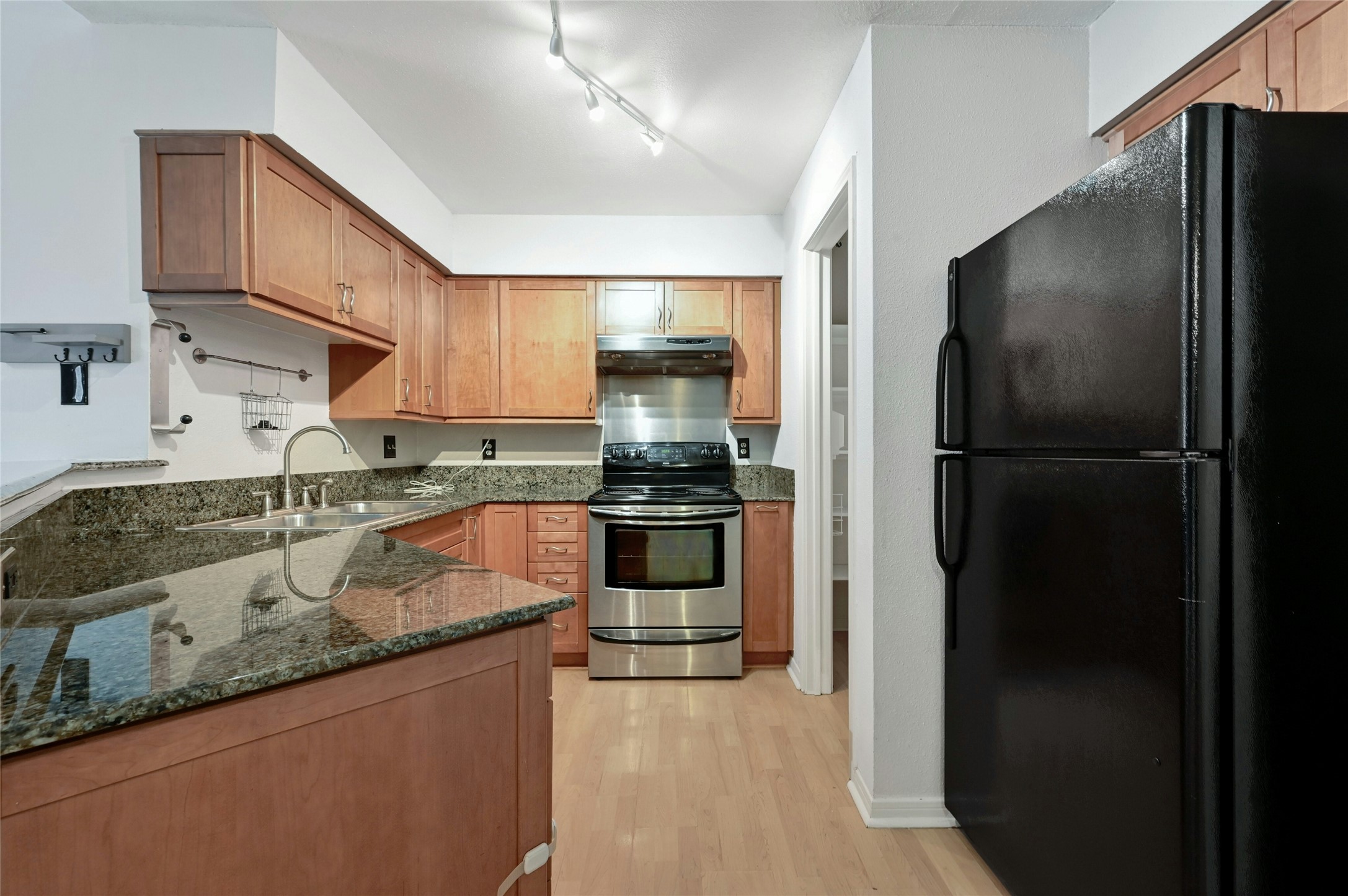 2450 Wickersham Lane, Unit 710 Austin, TX 78741 - Photo 10 of 20