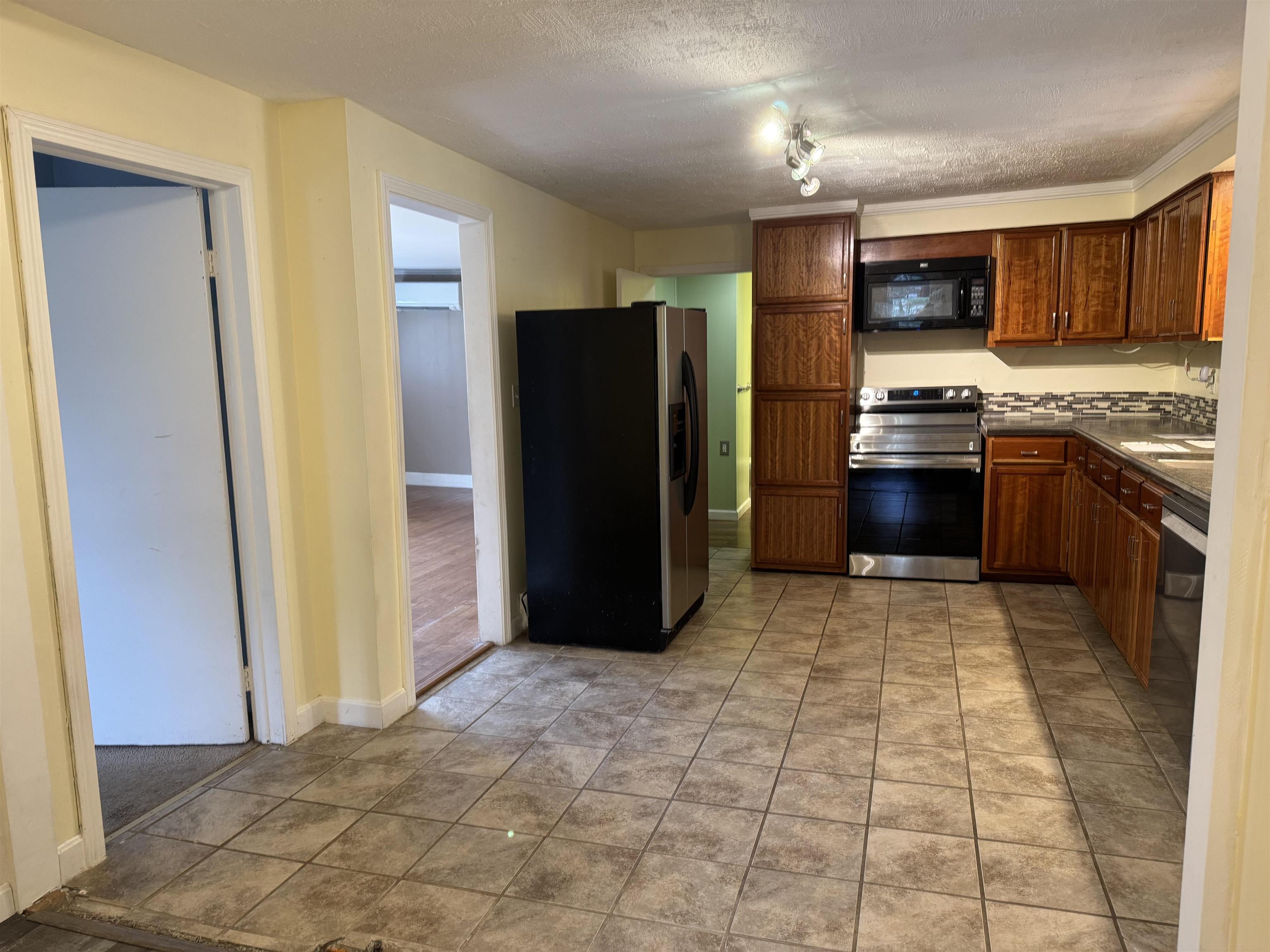 29 Goodhue Road Boscawen, NH 03303 - Photo 13 of 24 Gallery Image 13