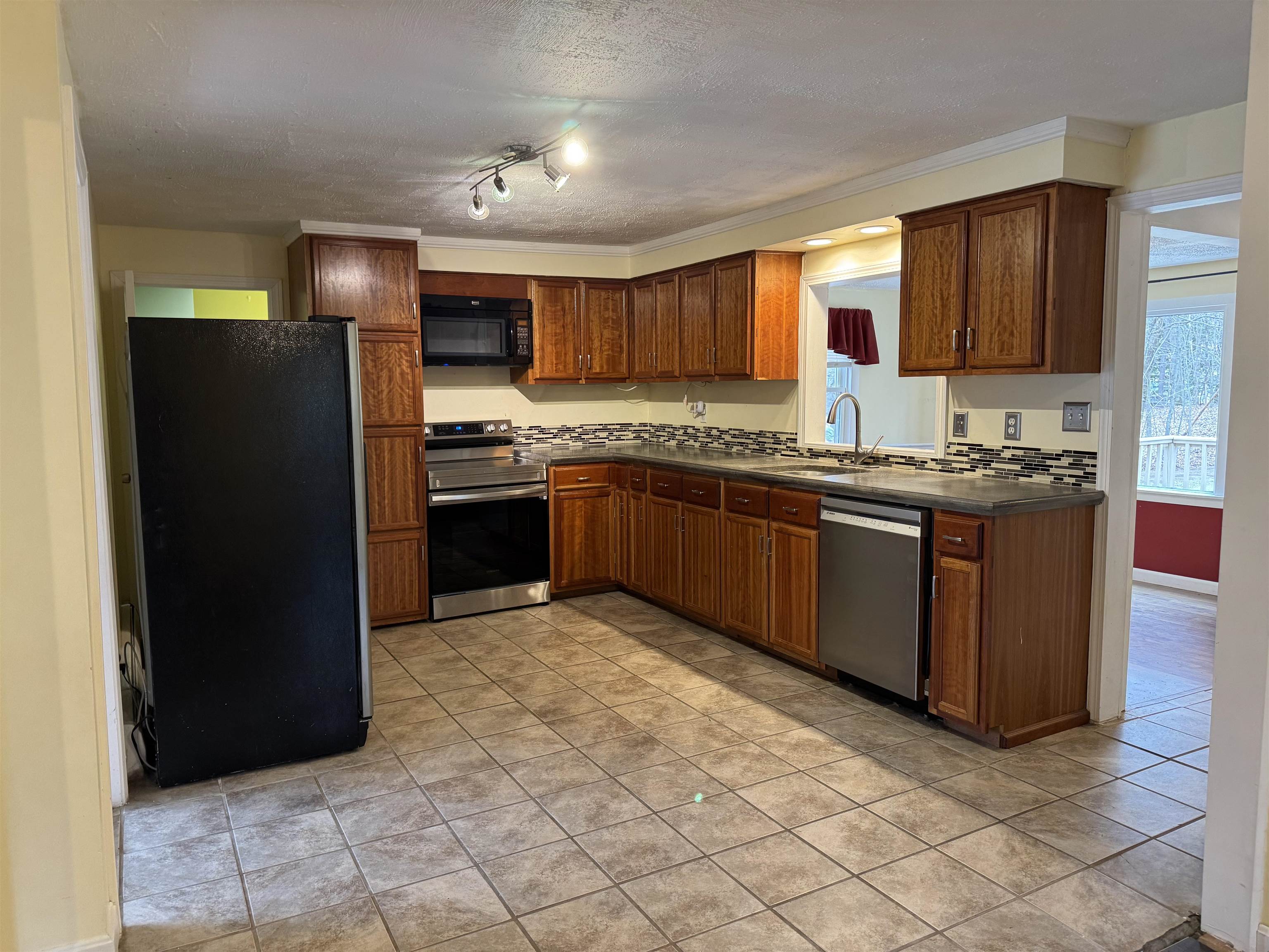 29 Goodhue Road Boscawen, NH 03303 - Photo 23 of 24 Gallery Image 23