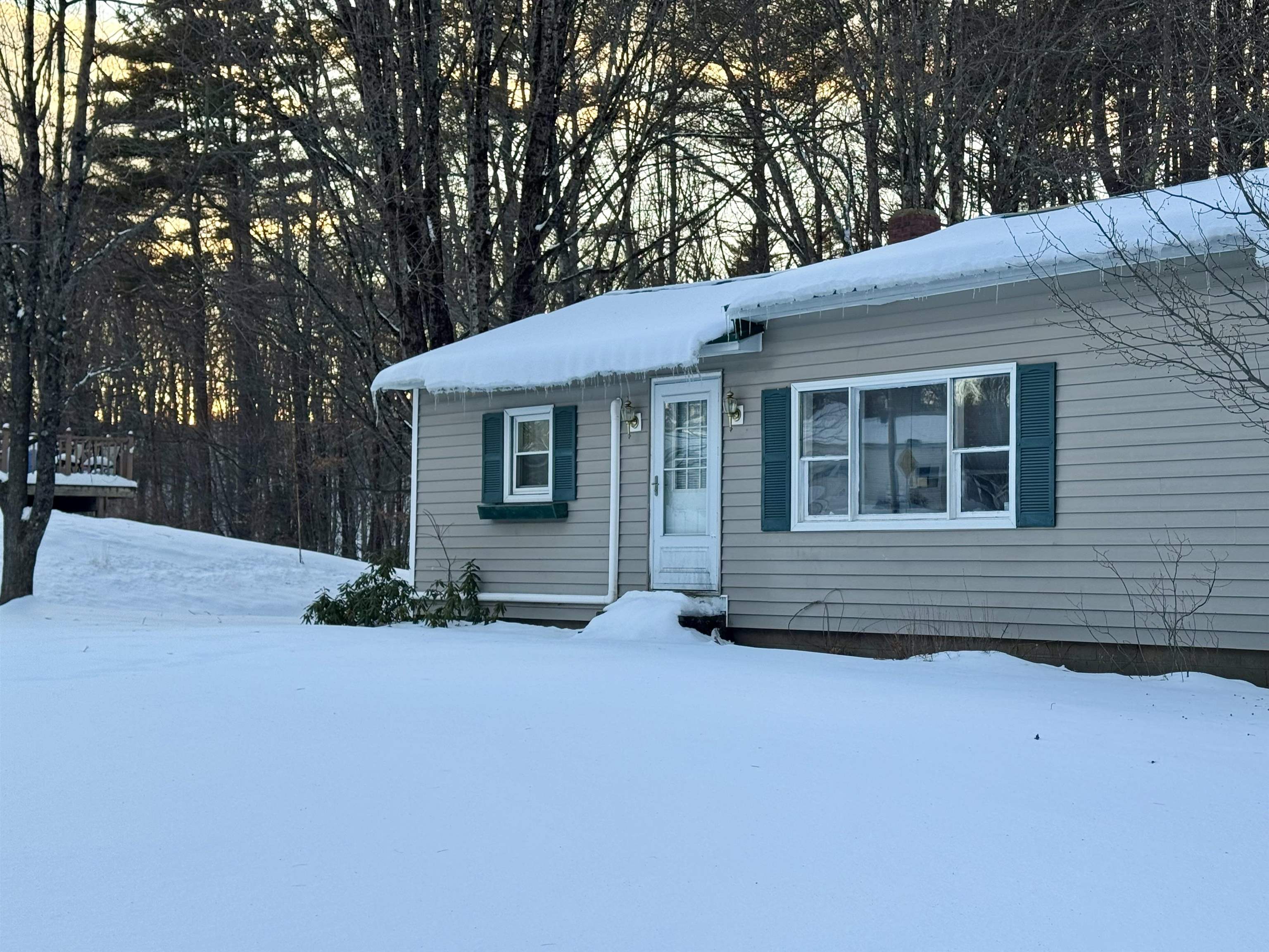 29 Goodhue Road Boscawen, NH 03303 - Photo 5 of 24 Gallery Image 5