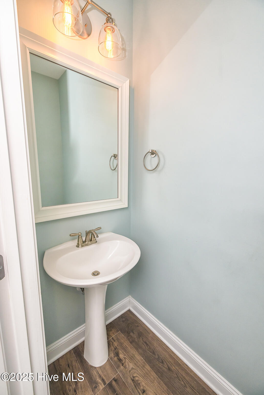 368 Lehigh Road Wilmington, NC 28412 - Photo 21 of 35 1/2 BATH DOWNSTAIRS