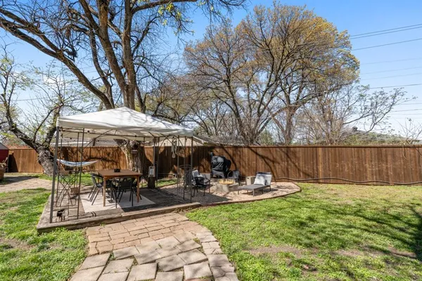 $459,000 | 2321 Hartline Drive, Dallas, TX 75228