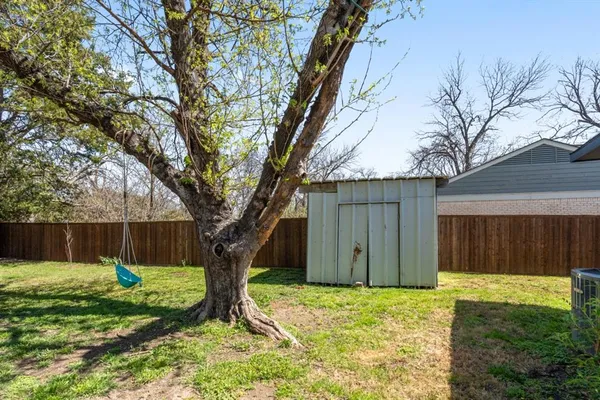 $459,000 | 2321 Hartline Drive, Dallas, TX 75228