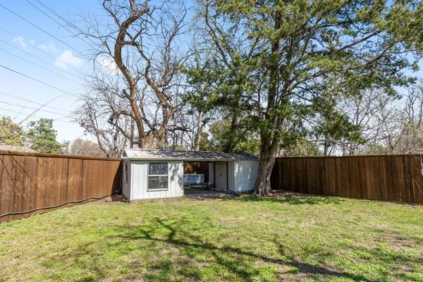 $459,000 | 2321 Hartline Drive, Dallas, TX 75228