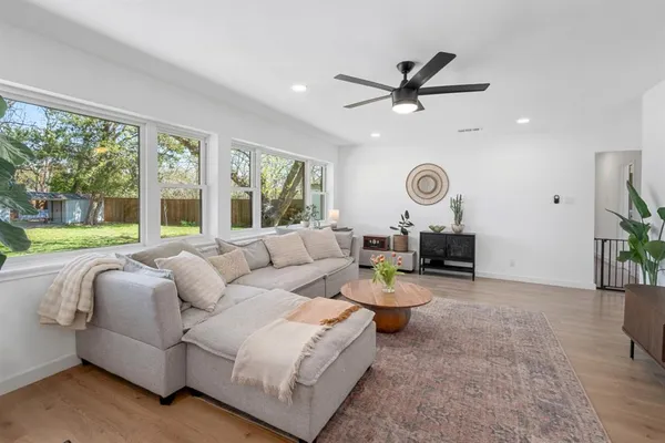 $459,000 | 2321 Hartline Drive, Dallas, TX 75228