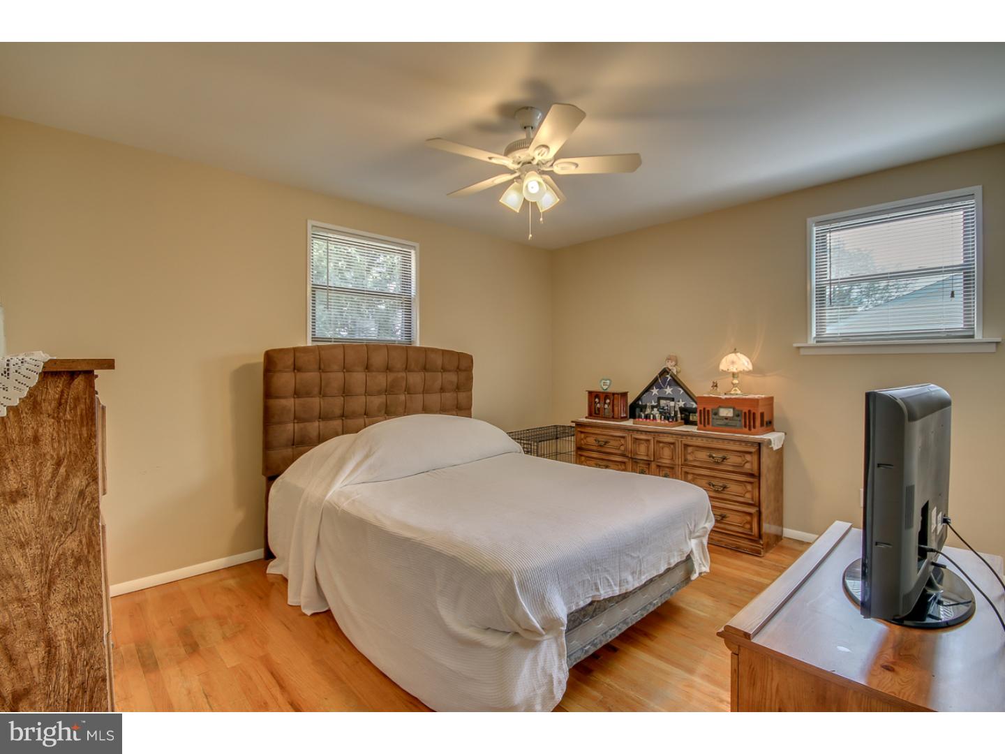 497 Byron Road Warminster, PA 18974 - Photo 14 of 25 Master Bedroom