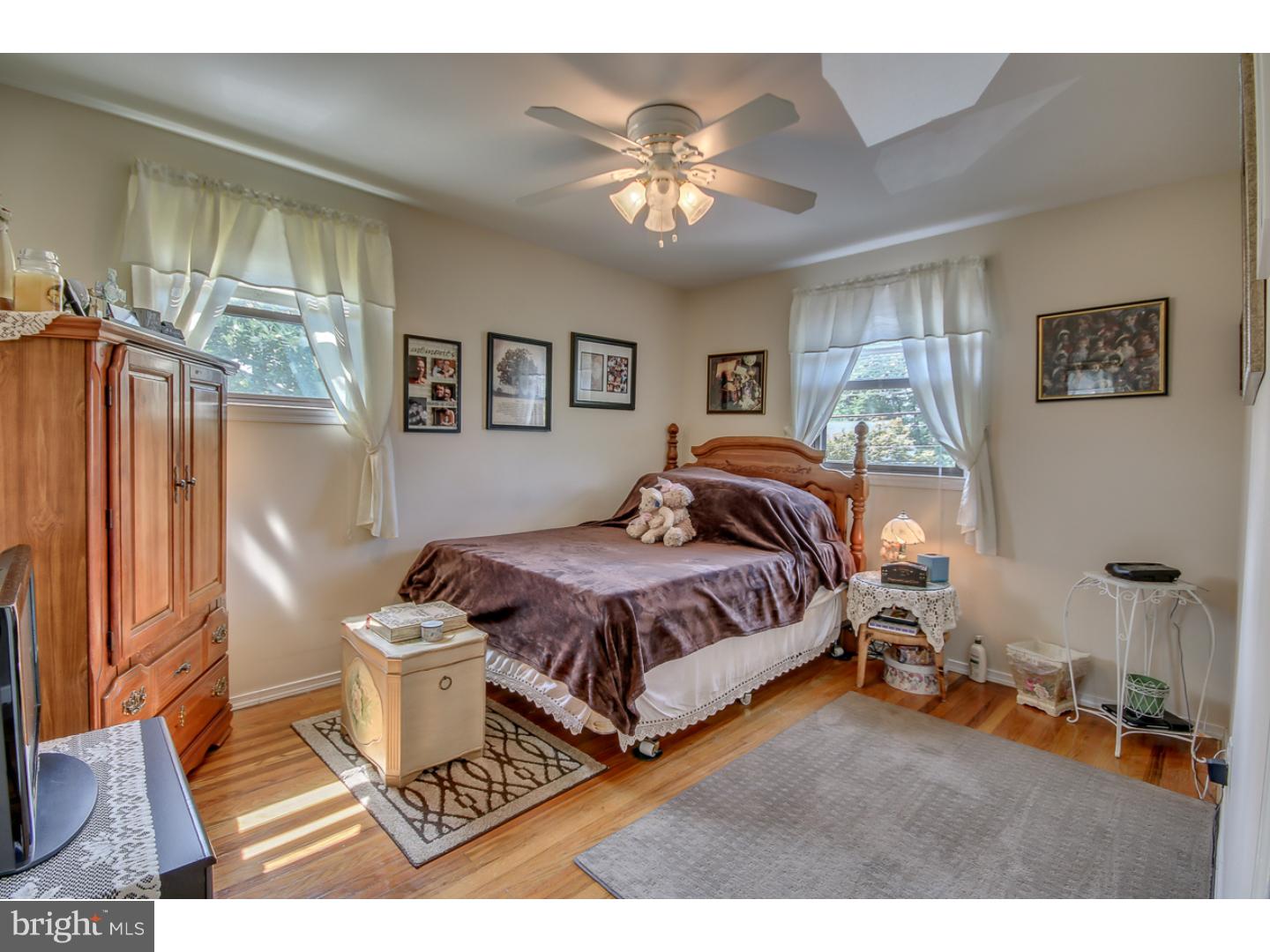 497 Byron Road Warminster, PA 18974 - Photo 16 of 25 Bedroom 2