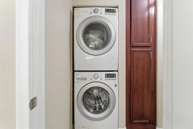 $549,900 | 5402 Balboa Arms Drive, Unit 314, San Diego, CA 92117