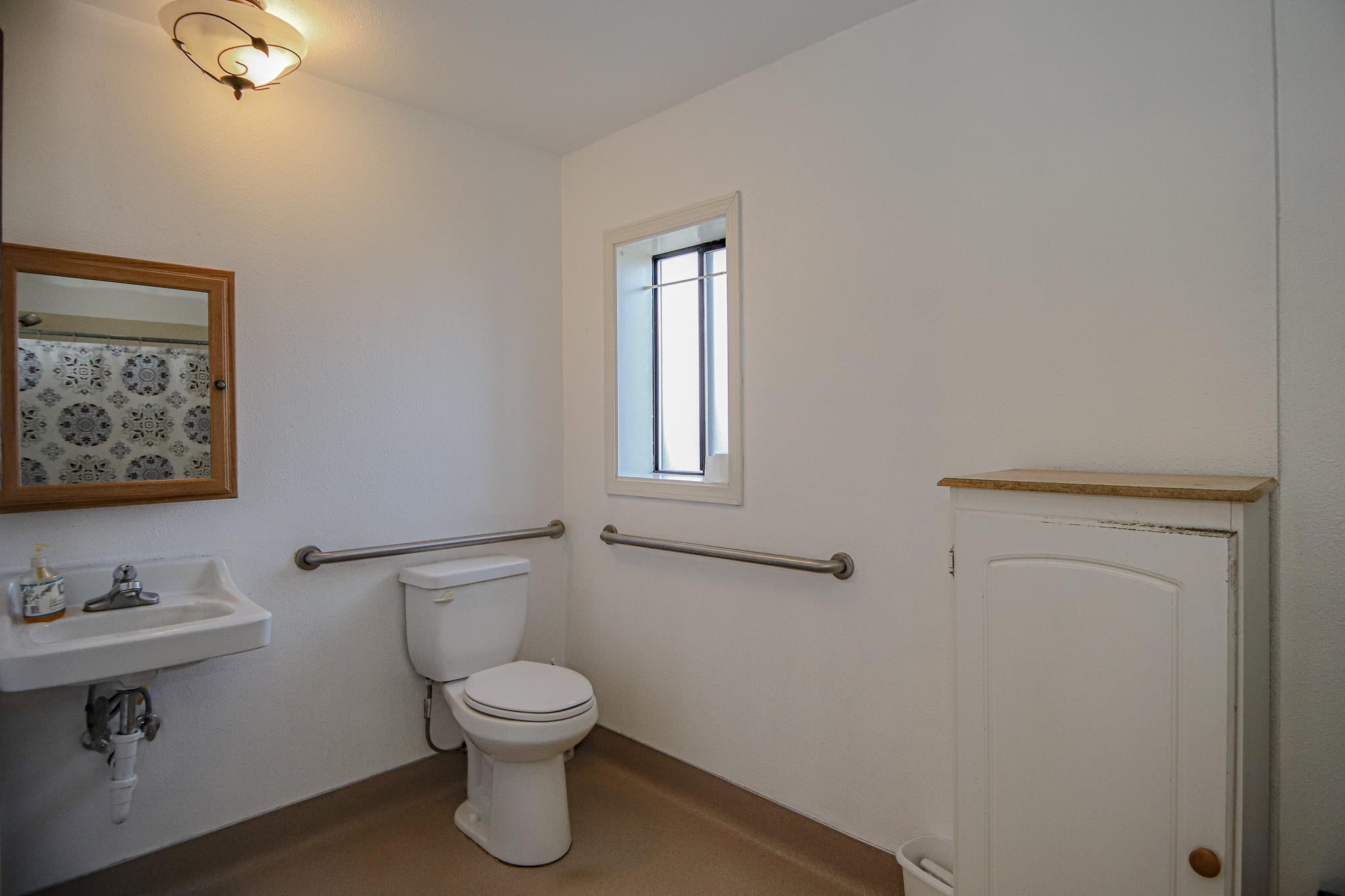 6577 Blackwell Road Central Point, OR 97502 - Photo 17 of 27 18 MLS