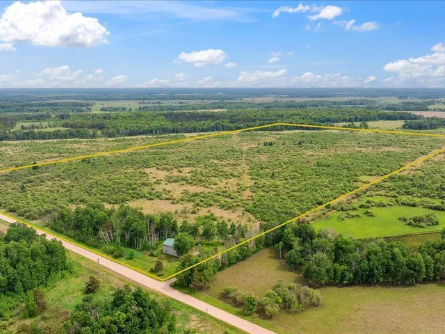 $299,999 | 25935 310th Street, Sebeka, MN 56477