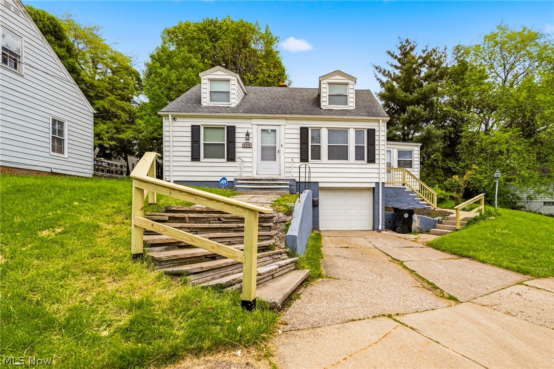 3579 Lloyd Road Cleveland, OH 44111 - Photo 1 of 37