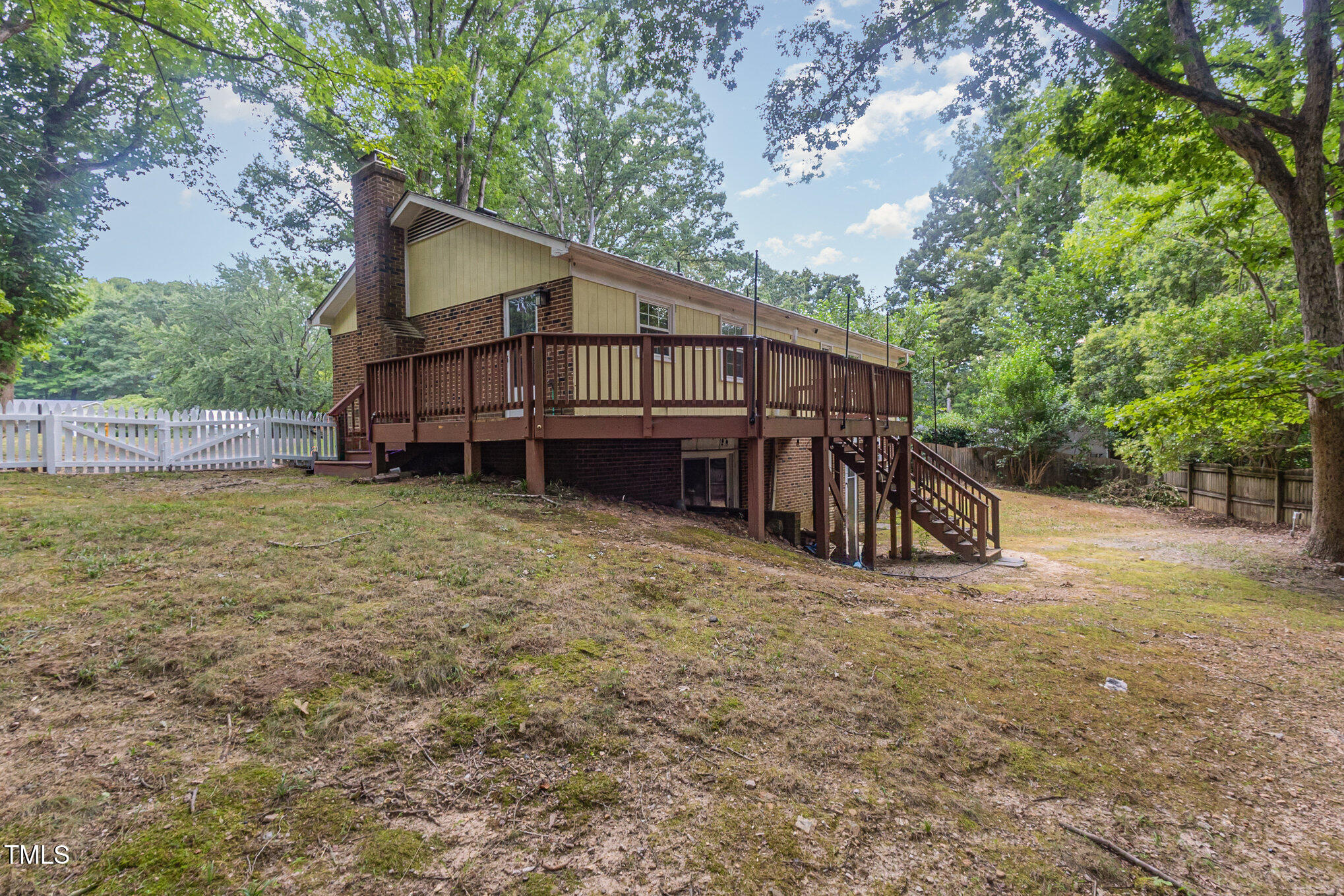 5616 Rangeley Drive Raleigh, NC 27609 - Photo 33 of 34 040_file_216