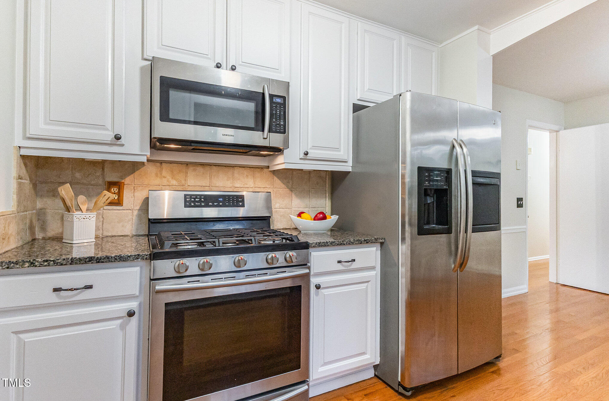 5616 Rangeley Drive Raleigh, NC 27609 - Photo 4 of 34 013_file_191