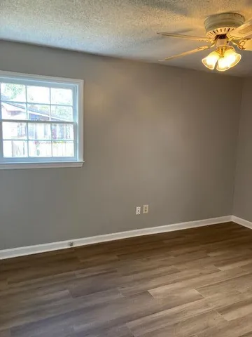 $2,500 | 1934 Ivy Hall Road, Charleston, SC 29407