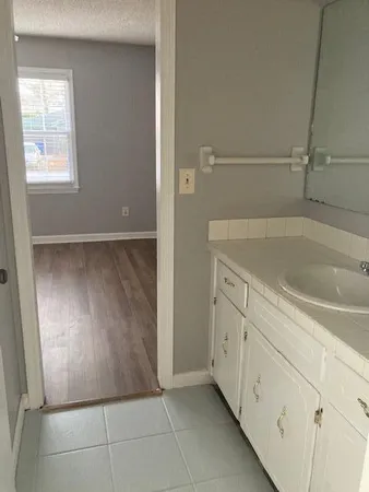 $2,500 | 1934 Ivy Hall Road, Charleston, SC 29407