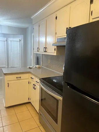 $2,500 | 1934 Ivy Hall Road, Charleston, SC 29407