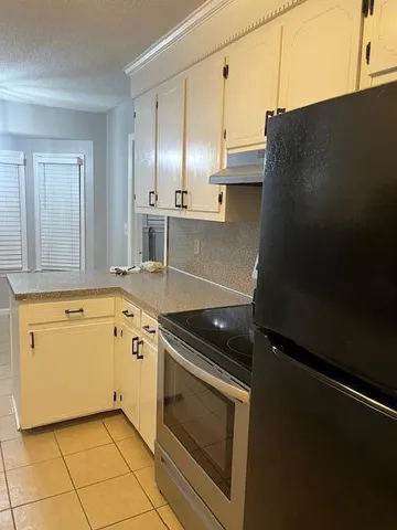 $2,500 | 1934 Ivy Hall Road, Charleston, SC 29407