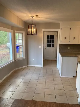 $2,500 | 1934 Ivy Hall Road, Charleston, SC 29407