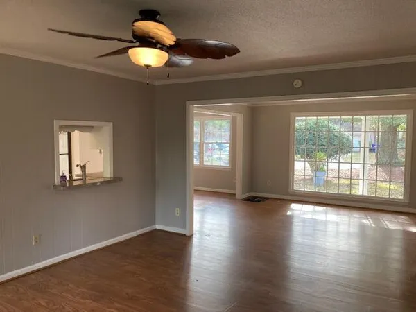 $2,500 | 1934 Ivy Hall Road, Charleston, SC 29407