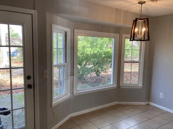 $2,500 | 1934 Ivy Hall Road, Charleston, SC 29407